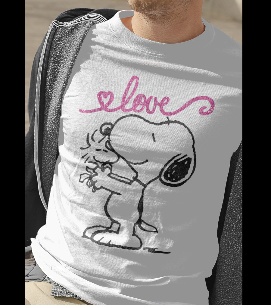 Peanuts Snoopy Woodstock Love Mother's Hug T-Shirt