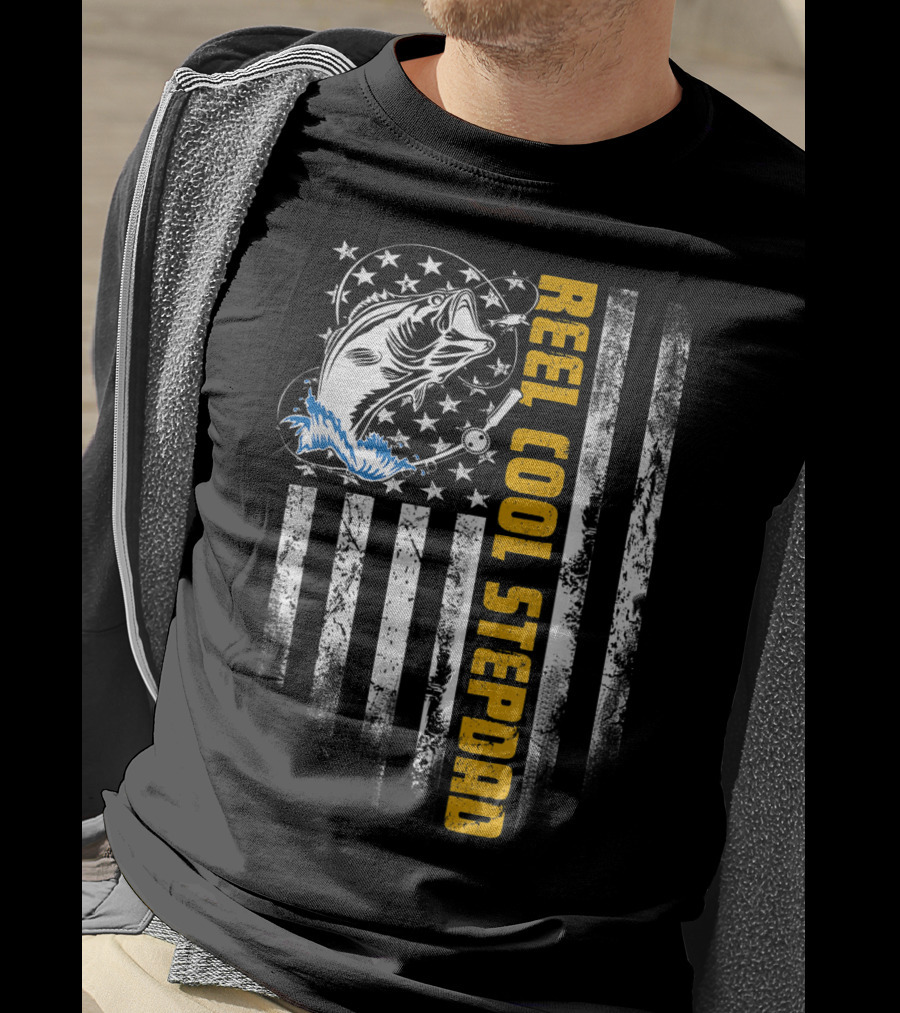 Reel Cool Stepdad USA Flag Fish Fishing Rod Stars Stripes T-Shirt