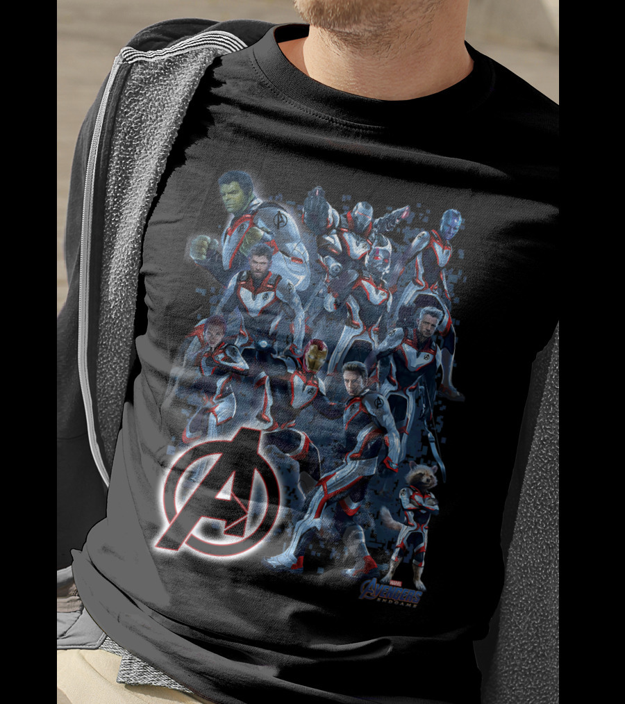 Marvel Avengers Endgame Quantum Suit Group With Avengers T-Shirt