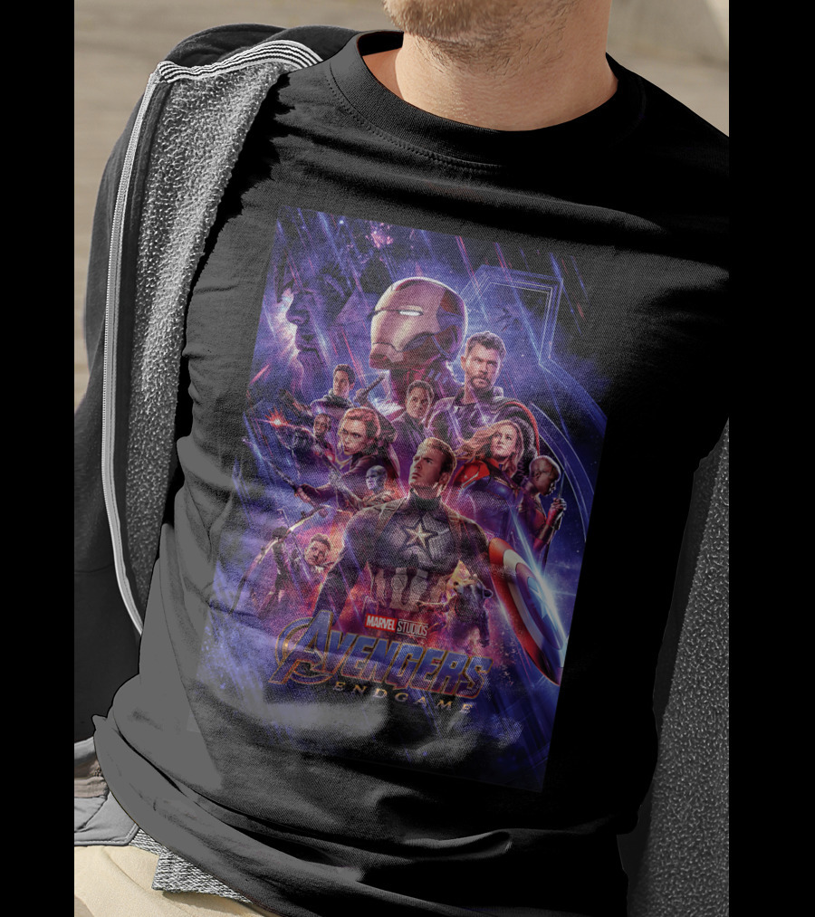 Marvel Studios Avengers Endgame Iconic Heroes Space Group Shot T-Shirt