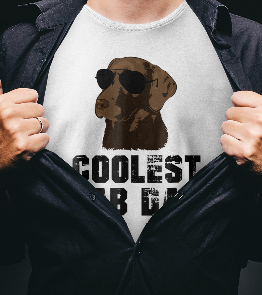 Coolest Lab Dad Funny Chocolate Labra Wearing Sunglasses T-Shirt