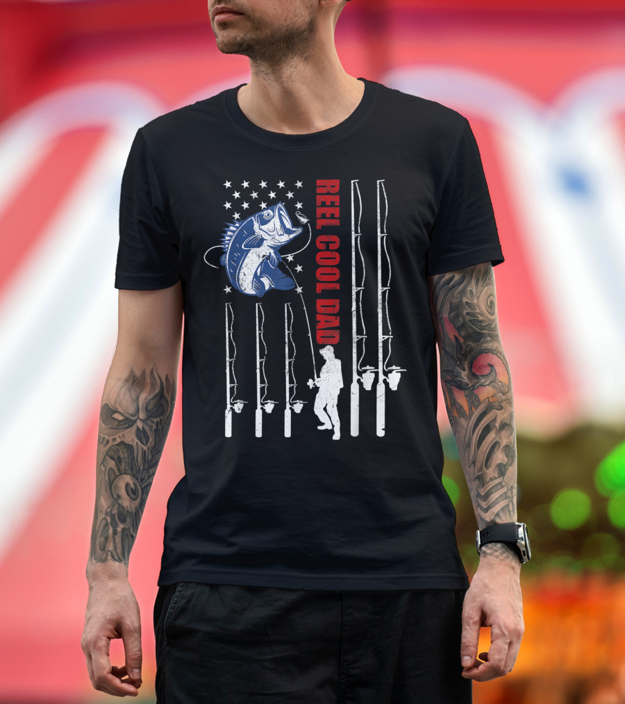 Reel Cool Dad Vintage Fishing USA Flag Mens Fish Rods T-Shirt