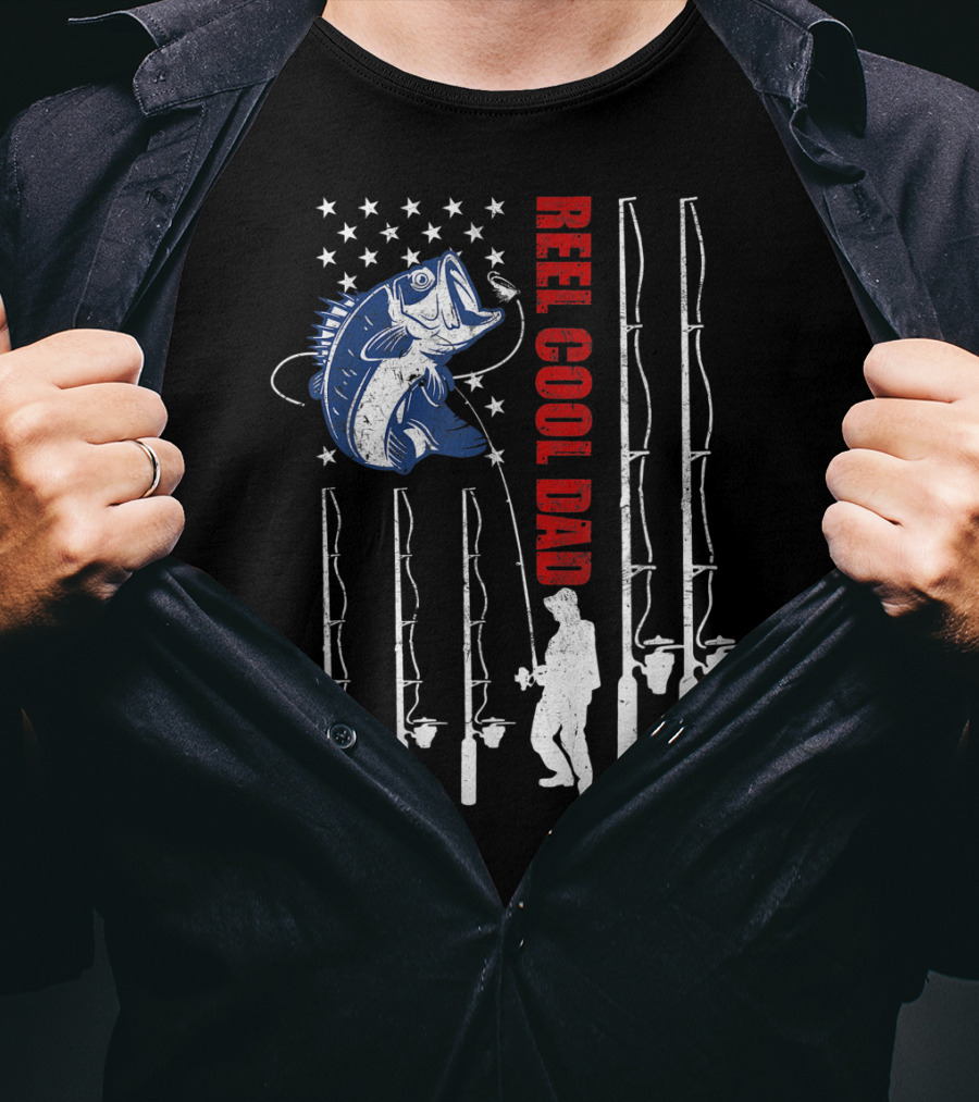 Reel Cool Dad Vintage Fishing USA Flag Mens Fish Rods T-Shirt