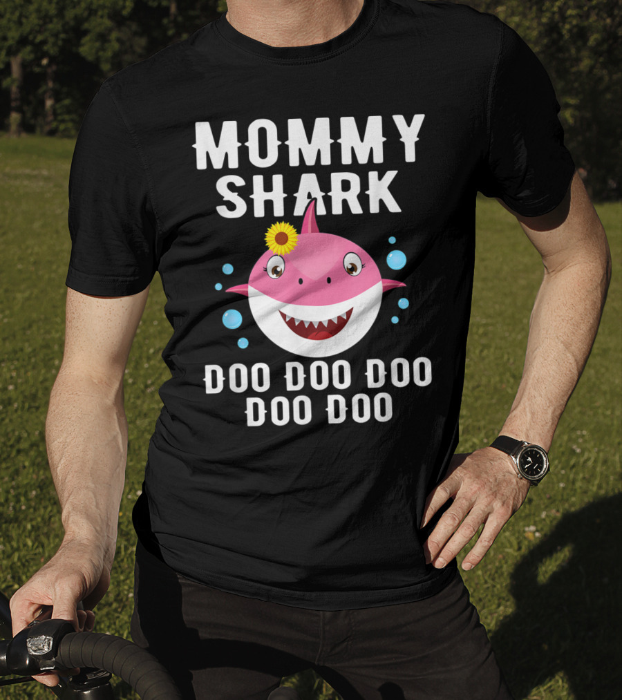 Mommy Shark Doo Doo Doo Doo Funny Kids Video Baby T-Shirt
