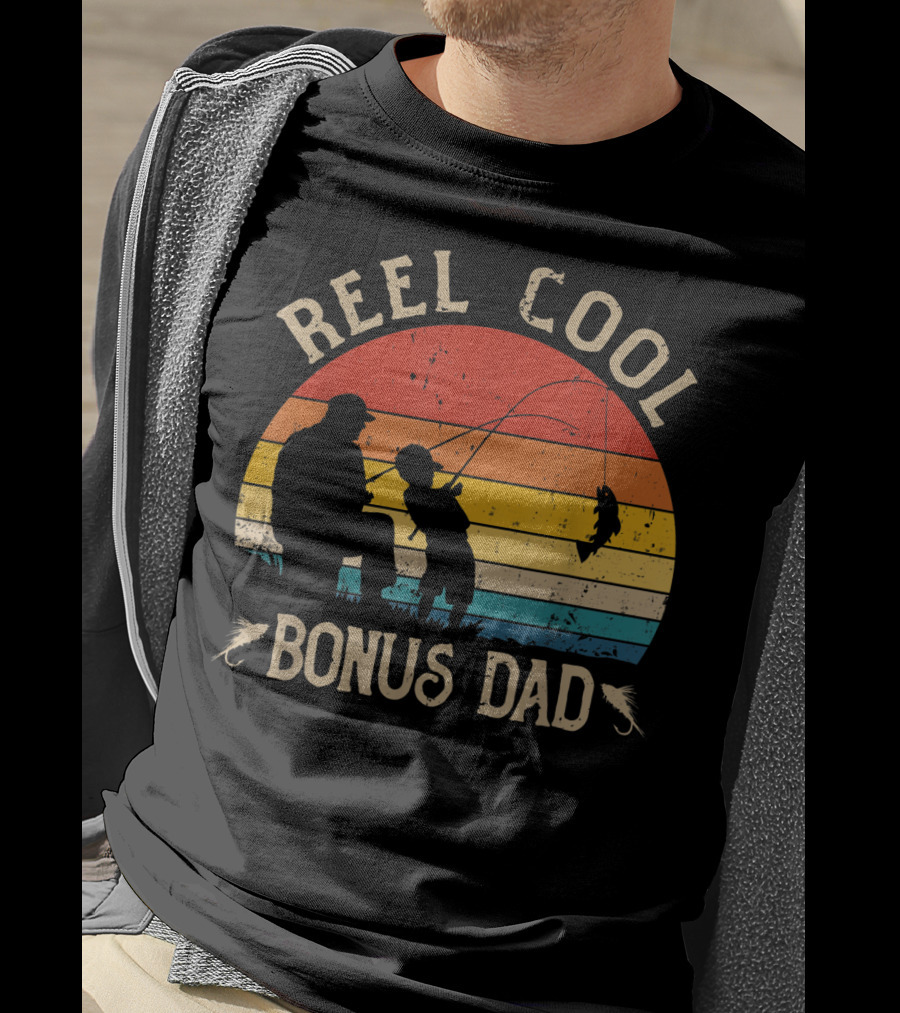 Reel Cool Bonus Dad Fishing Vintage Sunset T-Shirt