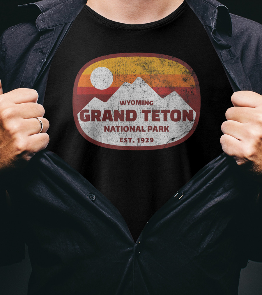 Wyoming Grand Teton National Park Est. 1929 Retro T-Shirt