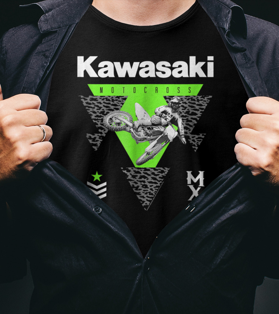 Kawasaki Motocross Classic Look 27272 MX Rider With Green Triangle And Chevron Star T-Shirt