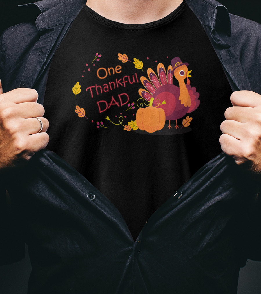 One Thankful Dad Turkey With Pumpkin And Autumn Leaves T-Shirt