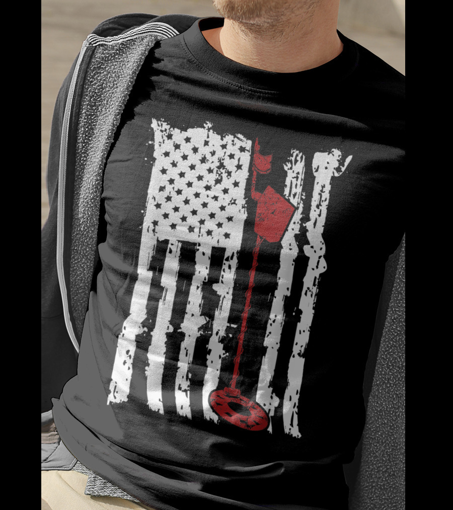 Metal Detector Vintage American Flag T-Shirt