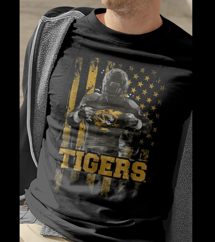Tigers Football Mizzou Flag And Player Stars T-Shirt