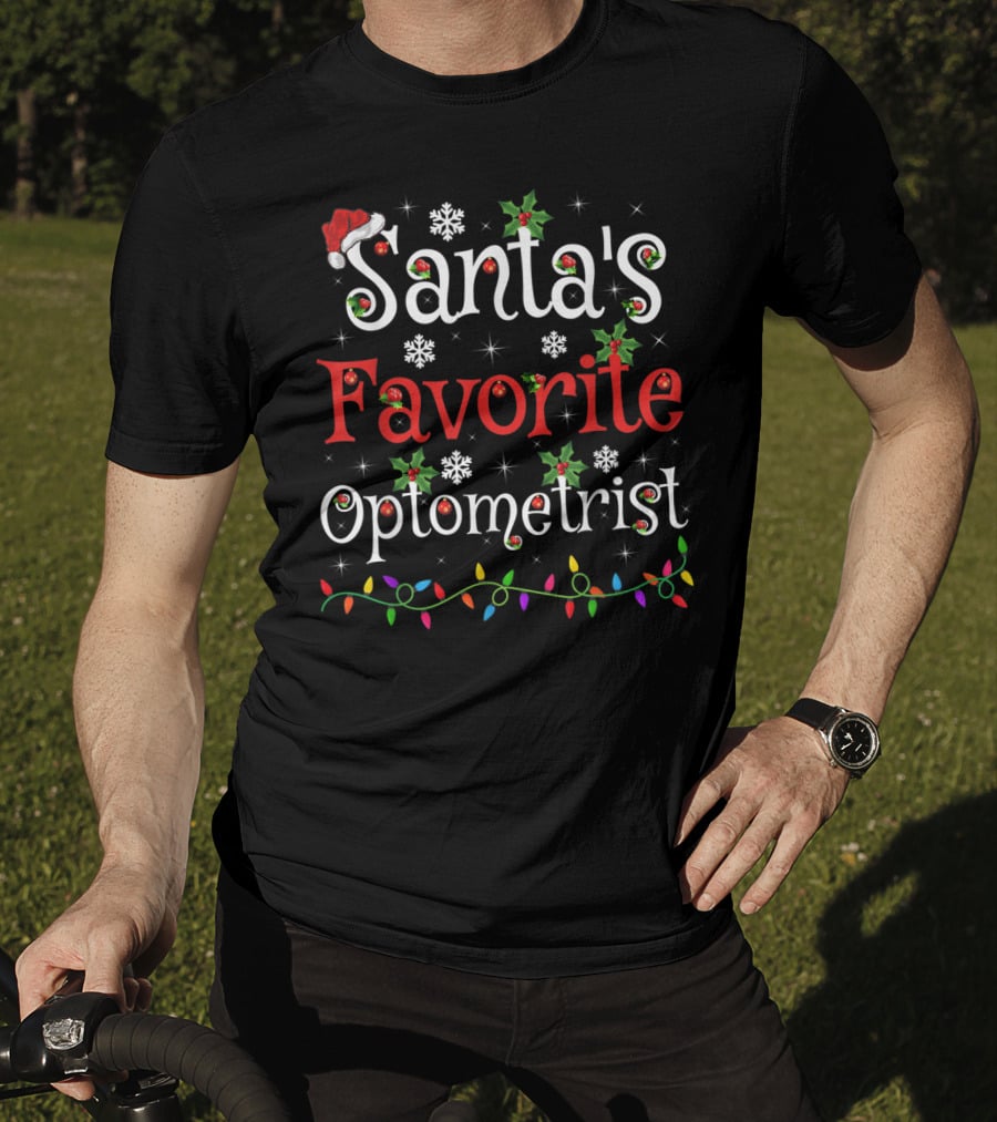 Santa's Favorite Optometrist Xmas Lights Snowflakes Holly T-Shirt