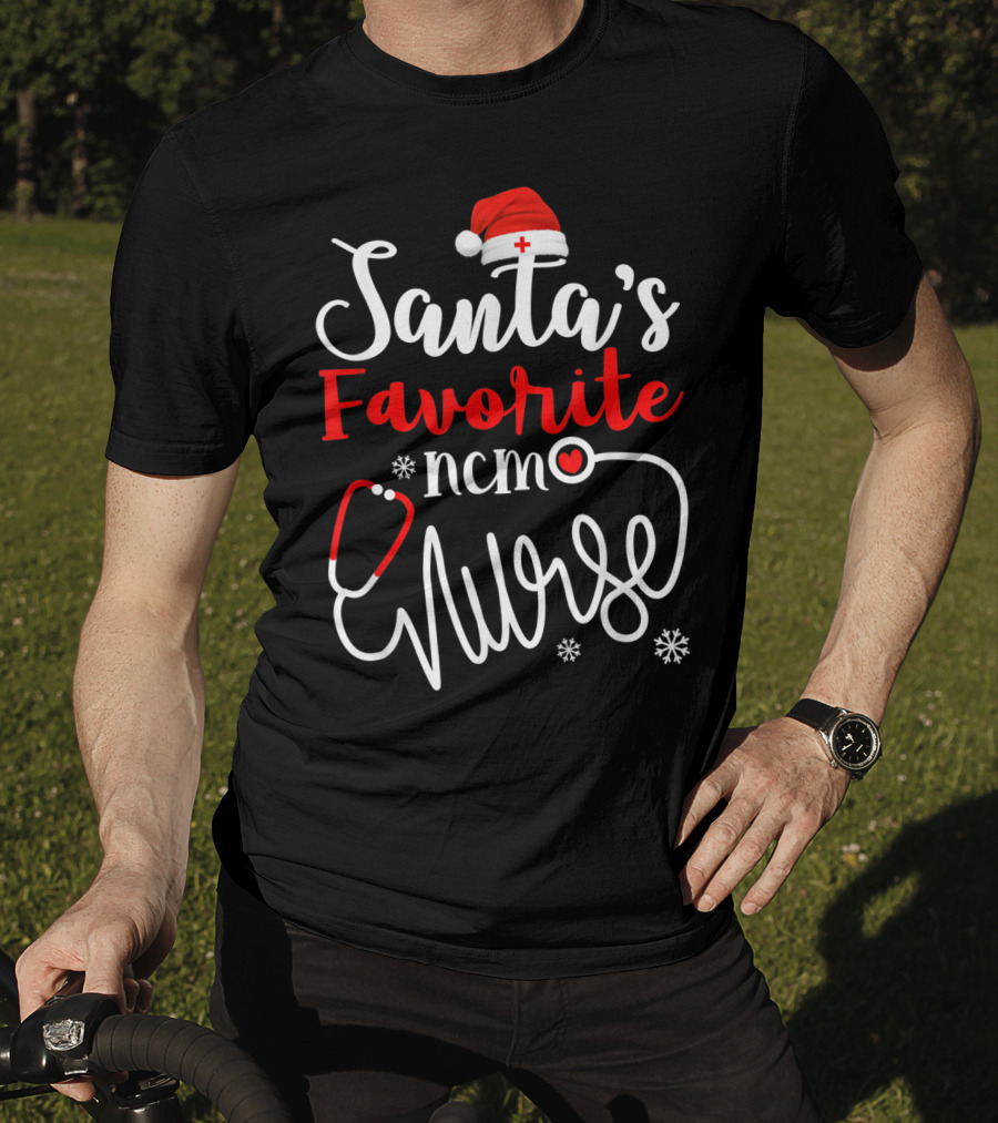 Santa's Favorite Ncm Nurse Hat Stethoscope Snowflakes T-Shirt