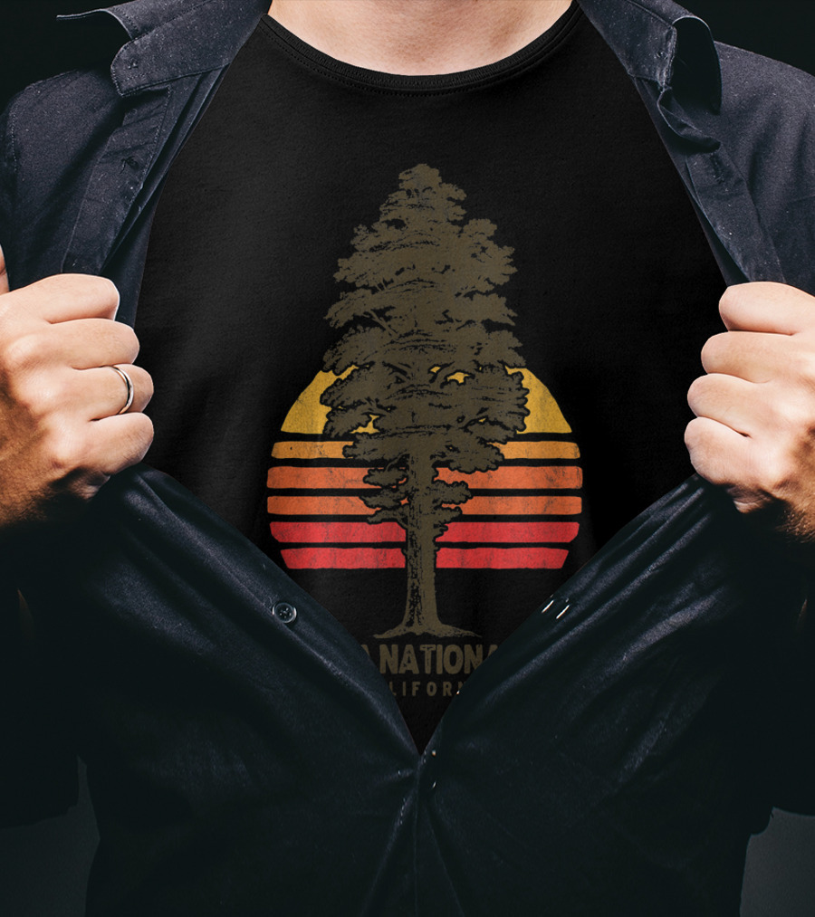 Sequoia National Park California Tree Sunset Retro Vintage Minimalist T-Shirt