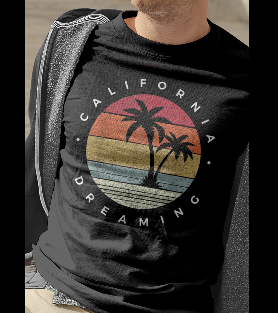 California Dreaming Retro Palm Trees Fun Family Vacation T-Shirt