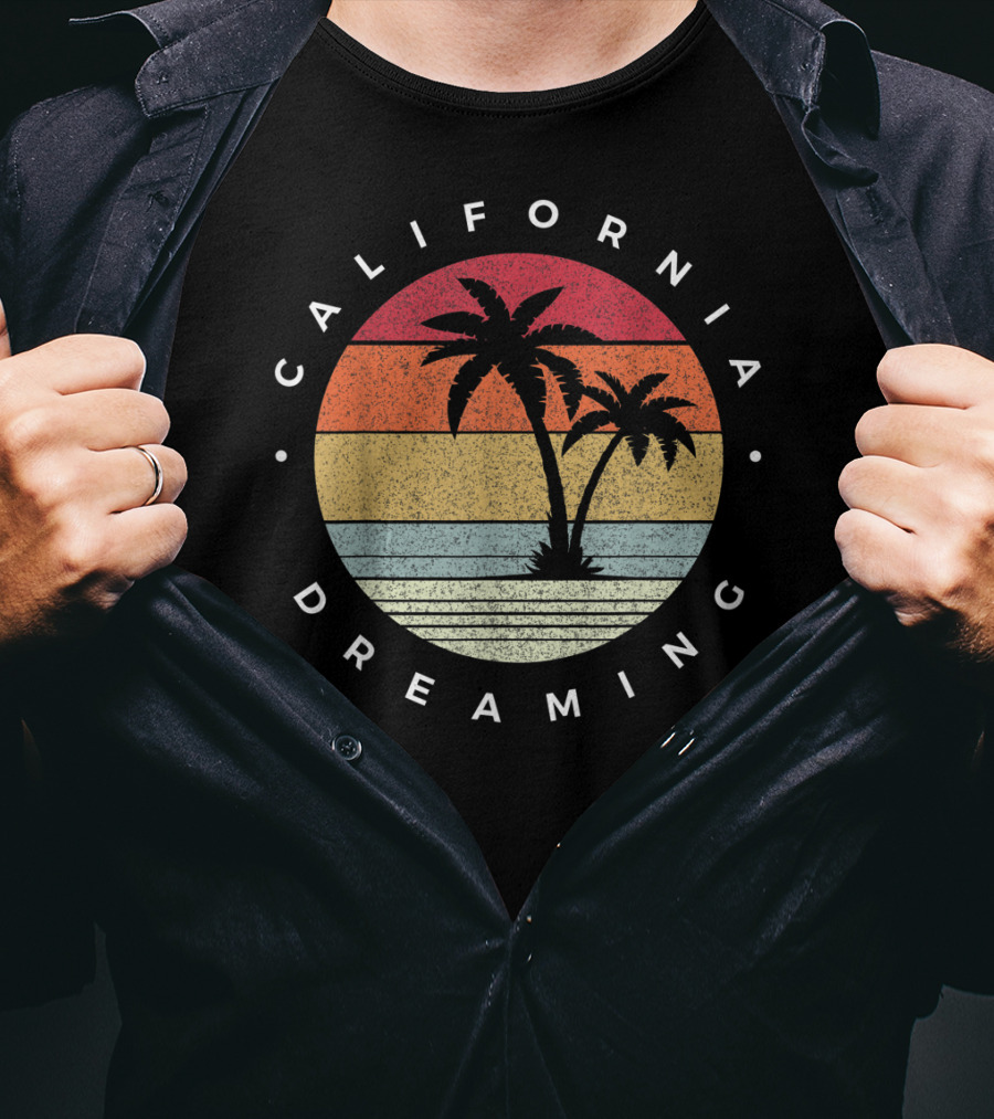 California Dreaming Retro Palm Trees Fun Family Vacation T-Shirt