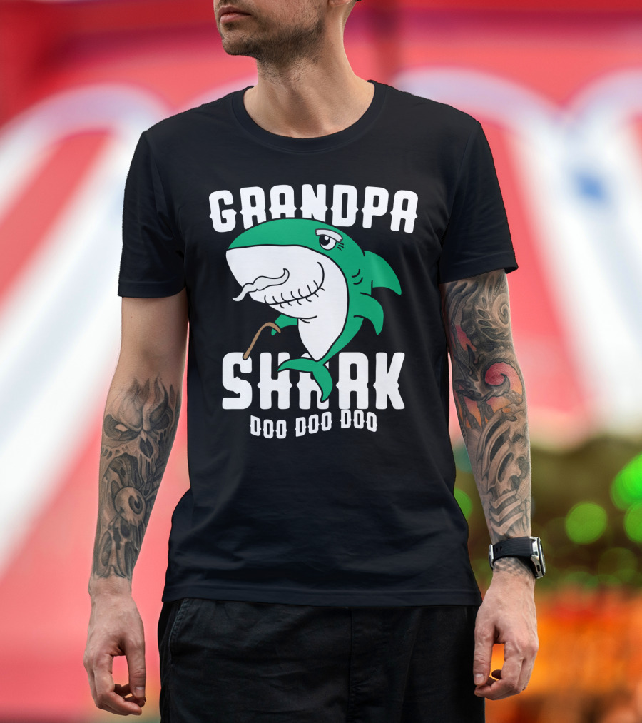 Grandpa Shark Doo Doo Doo Halloween Chr Dad Grandfather T-Shirt