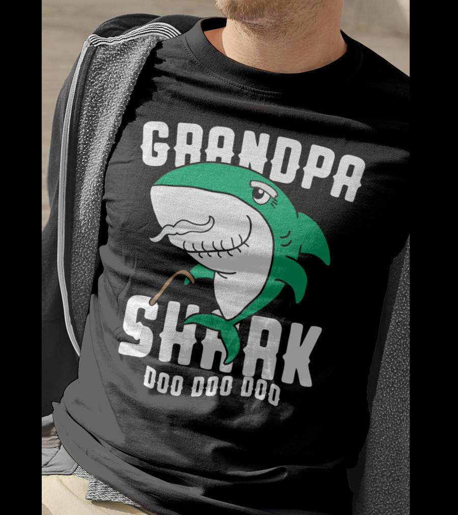 Grandpa Shark Doo Doo Doo Halloween Chr Dad Grandfather T-Shirt