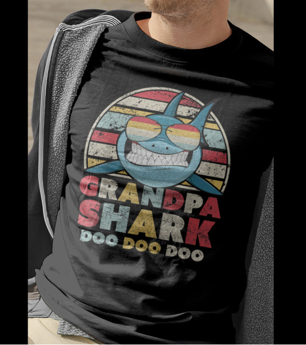Grandpa Shark Doo Doo Doo Retro Sunglasses Stripes T-Shirt