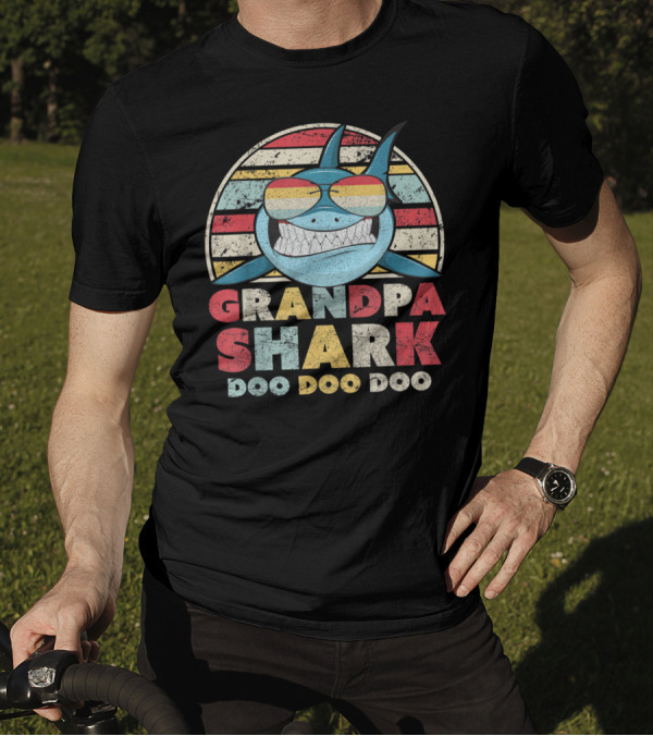Grandpa Shark Doo Doo Doo Retro Sunglasses Stripes T-Shirt