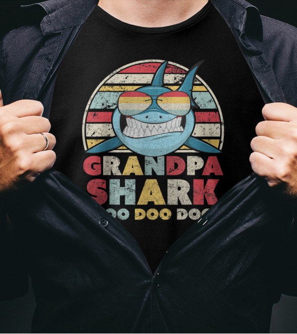 Grandpa Shark Doo Doo Doo Retro Sunglasses Stripes T-Shirt