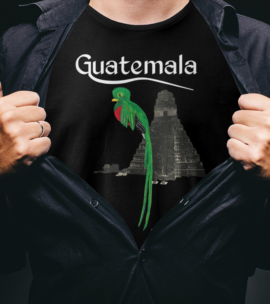 Guatemala Quetzal Chapin Vintage Maya Antigu Pyramid T-Shirt