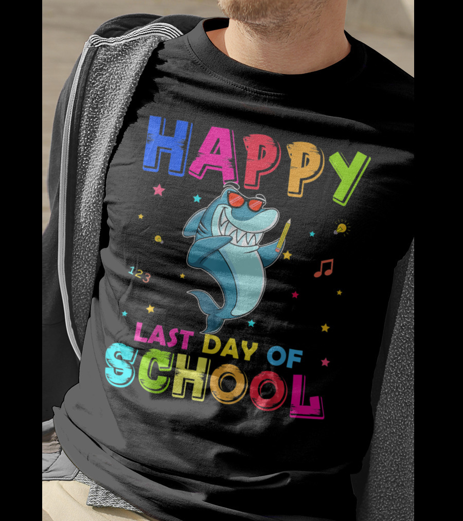 Happy Last Day Of School Dabbing Shark 123 Music Notes T-Shirt