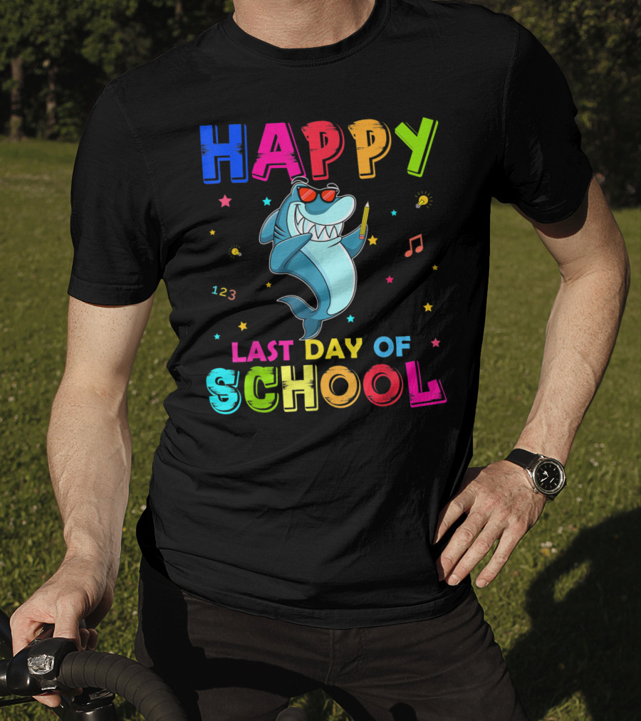 Happy Last Day Of School Dabbing Shark 123 Music Notes T-Shirt