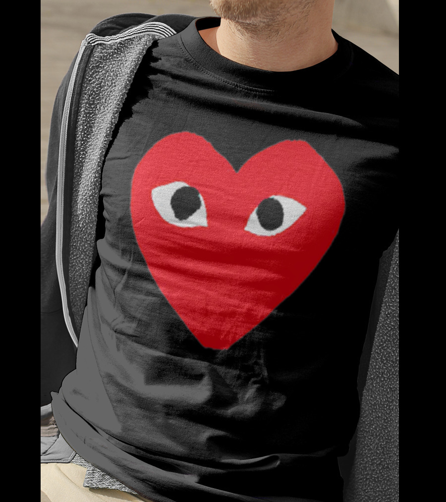 Heart For Comme Lovely In The Des - Comme Des Garçons Inspired Red Heart With Eyes T-Shirt