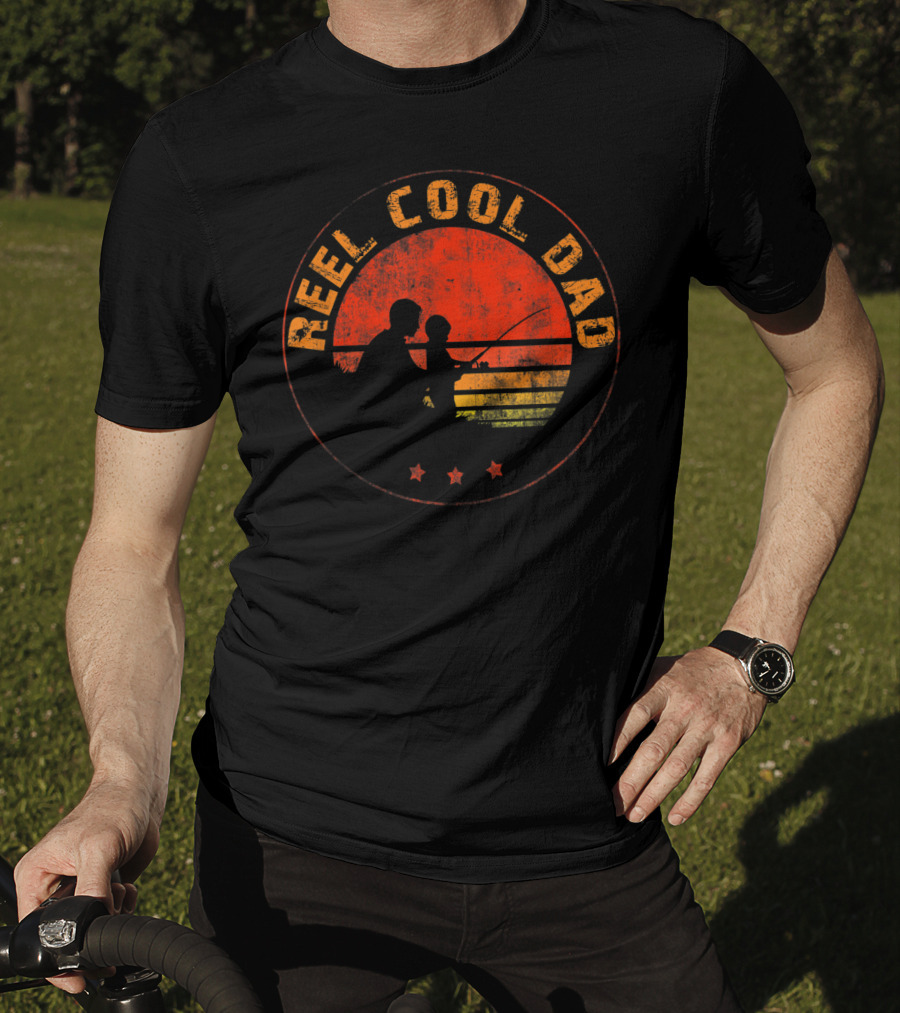 Reel Cool Dad Fishing Daddy Vintage Retro Sunset T-Shirt