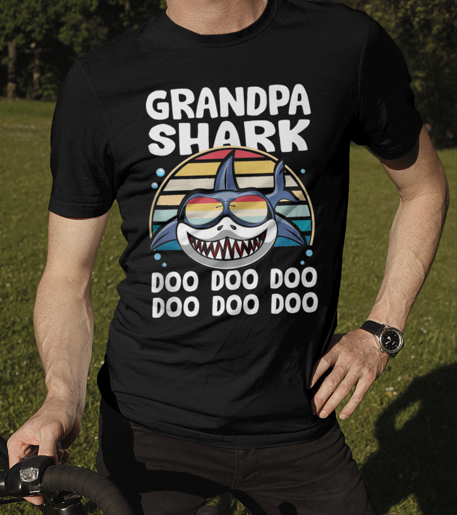 Grandpa Shark Doo Doo Doo Retro Style With Sunglasses T-Shirt