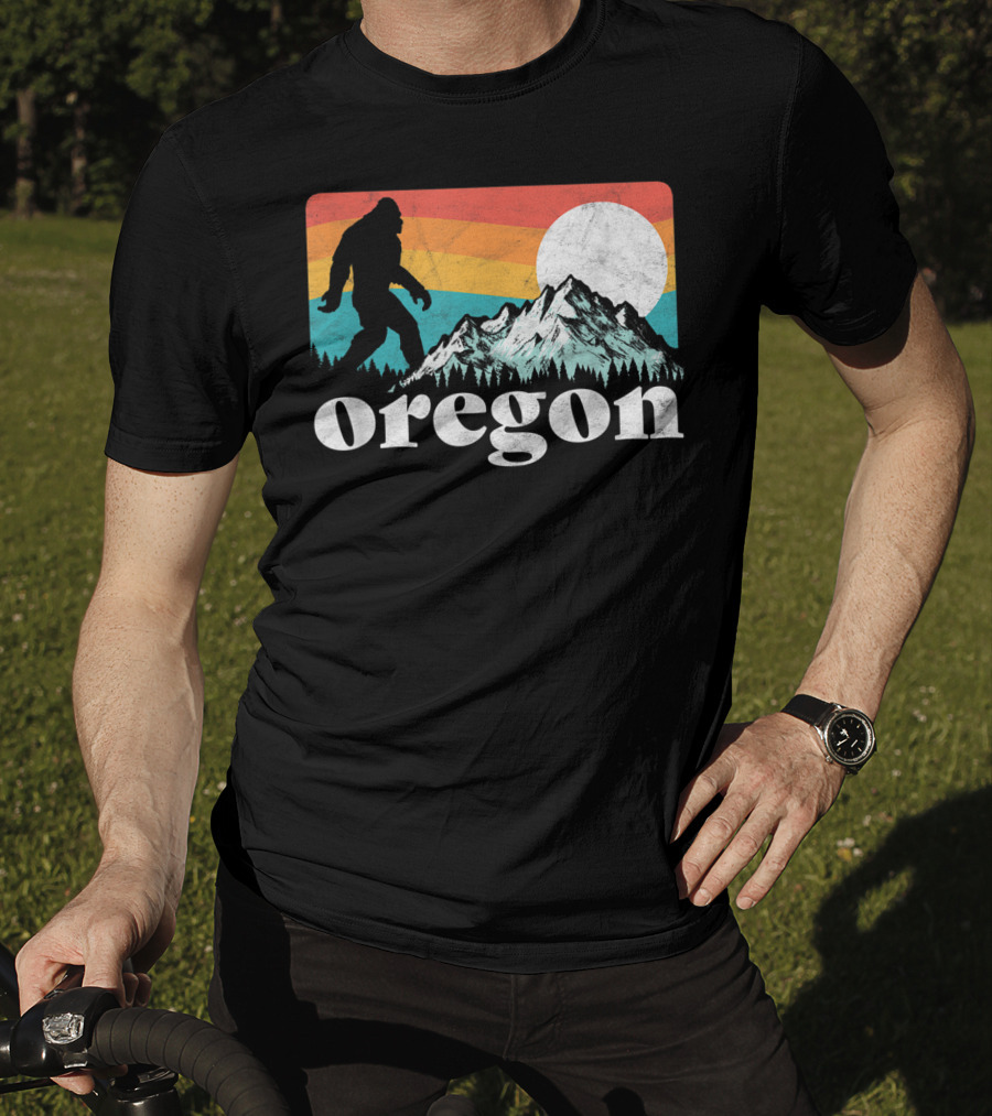 Bigfoot Oregon Mountains Retro Sunset T-Shirt