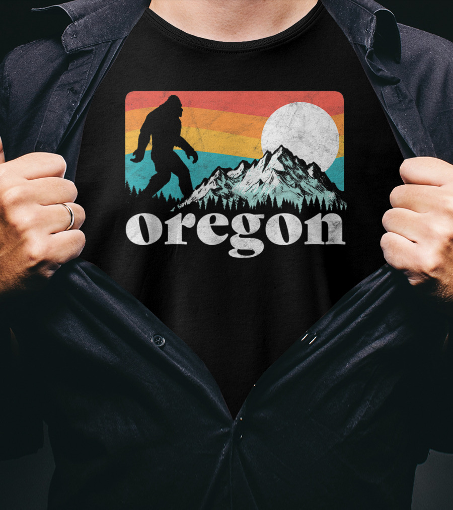Bigfoot Oregon Mountains Retro Sunset T-Shirt