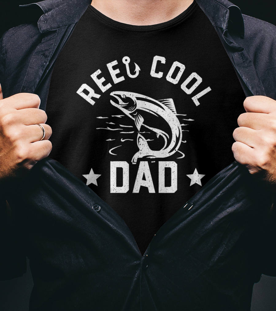 Reel Cool Dad Funny Fishing Pun With Hook And Fish T-Shirt