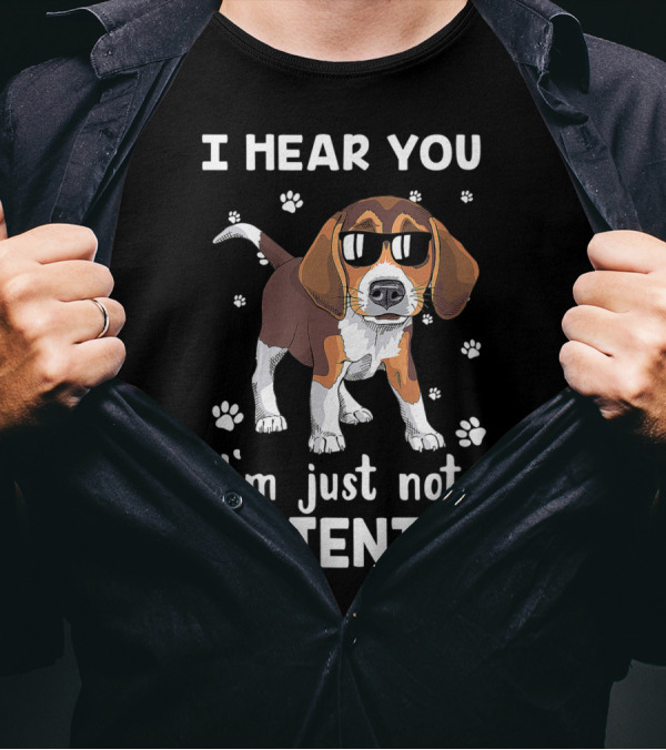 I Hear You I'm Just Not Listening Cool Sunglasses Beagle Paw Prints T-Shirt