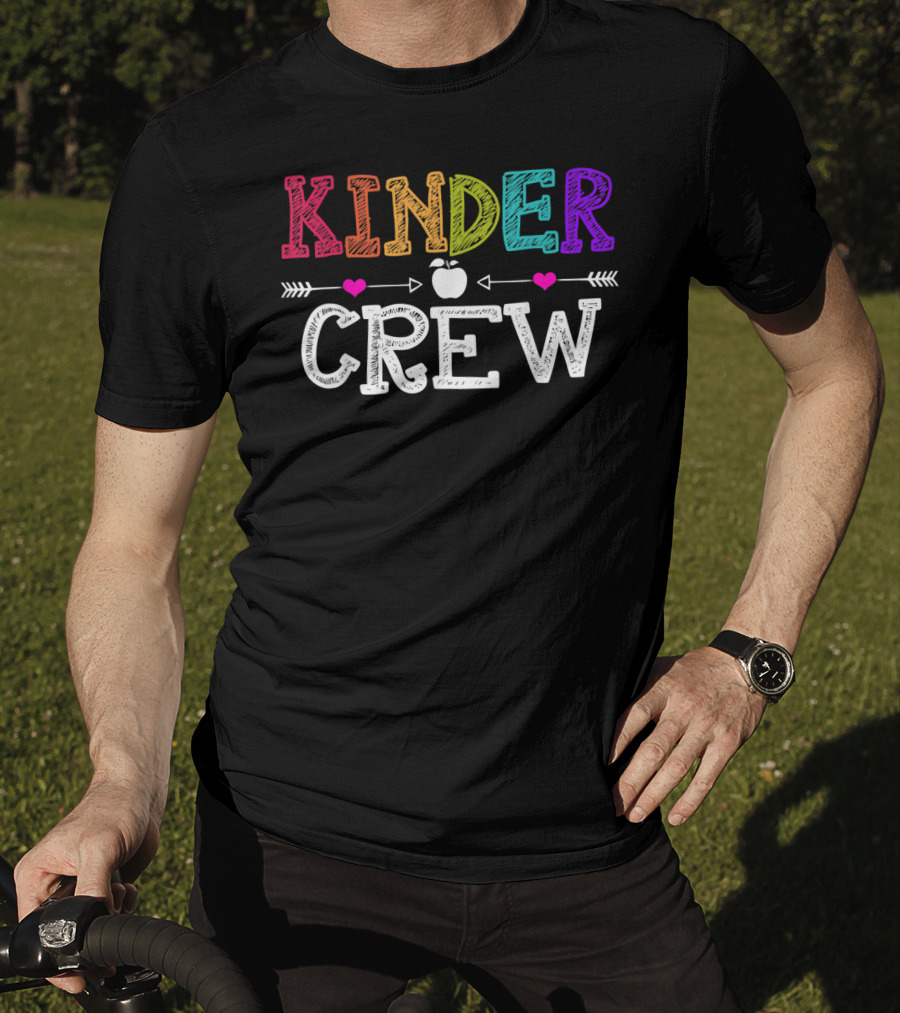 Kindergarten Teacher Kinder Crew Apple Hearts Arrows Colorful Last Day T-Shirt