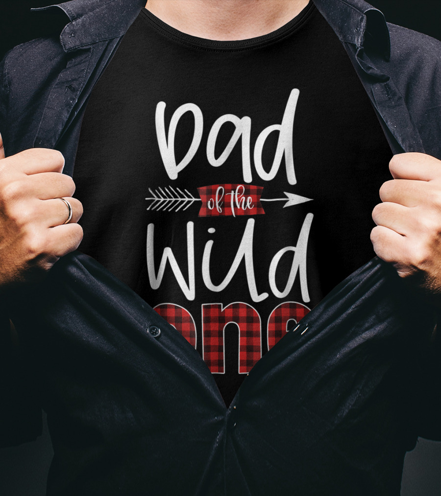 Dad Of The Wild One Plaid Lumberjack Arrow Font T-Shirt