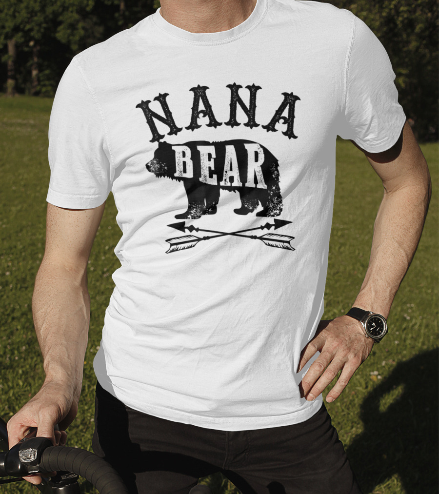 Nana Bear Grandmother Birthday Celebrations With Bear Silhouette And Arrows T-Shirt