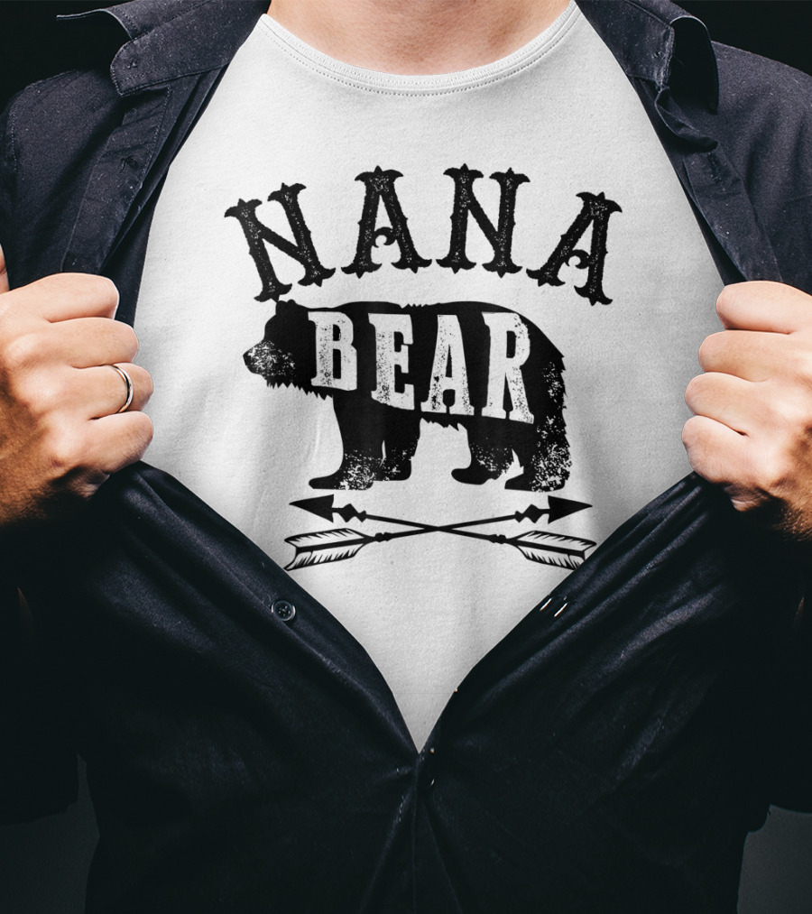 Nana Bear Grandmother Birthday Celebrations With Bear Silhouette And Arrows T-Shirt