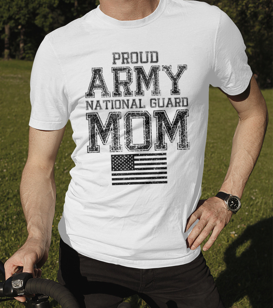 Proud Army National Guard Mom American Flag US Military T-Shirt