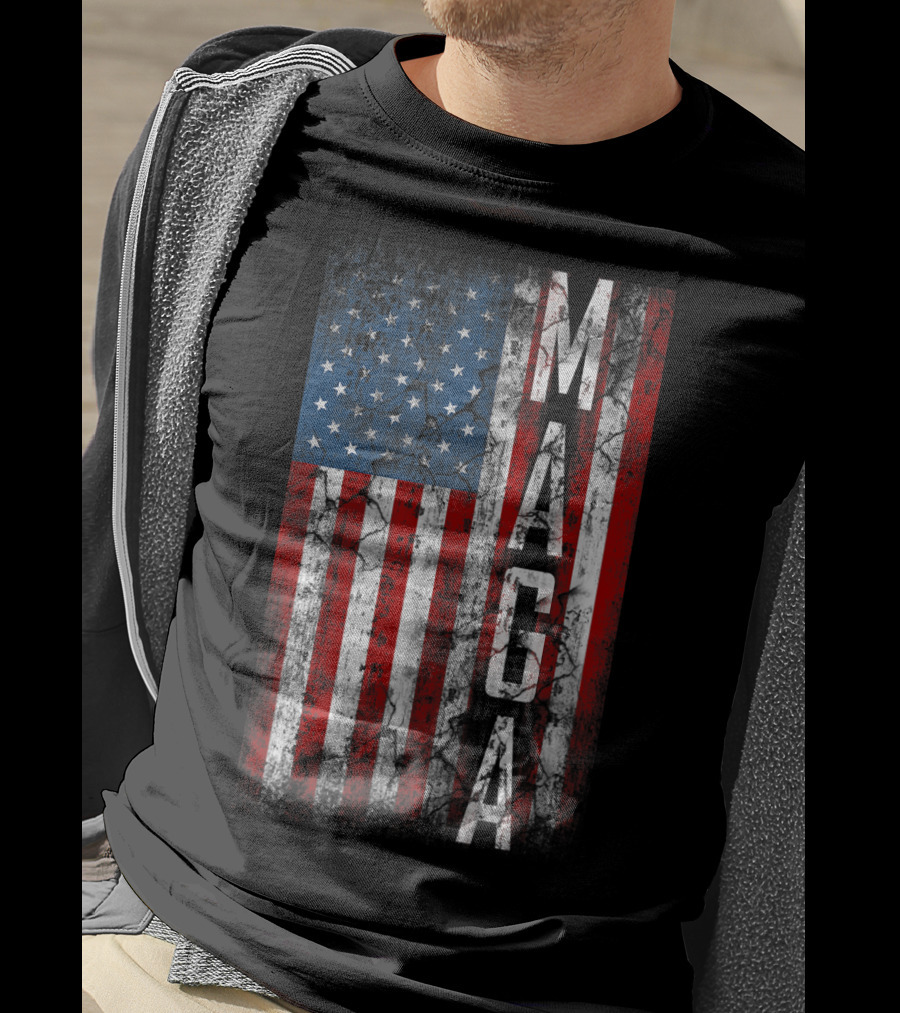 Vintage Grunge MAGA American Flag Distressed Patriotic T-Shirt