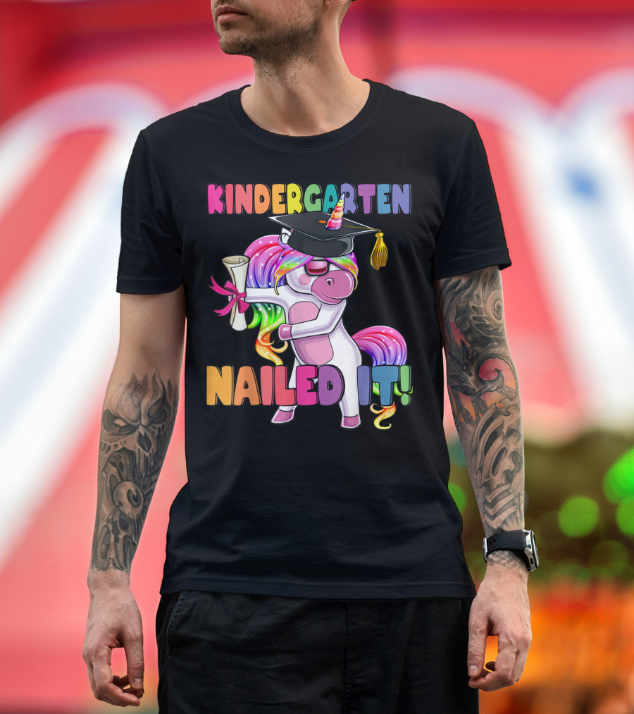 Kindergarten Nailed It Flossing Unicorn Graduation T-Shirt