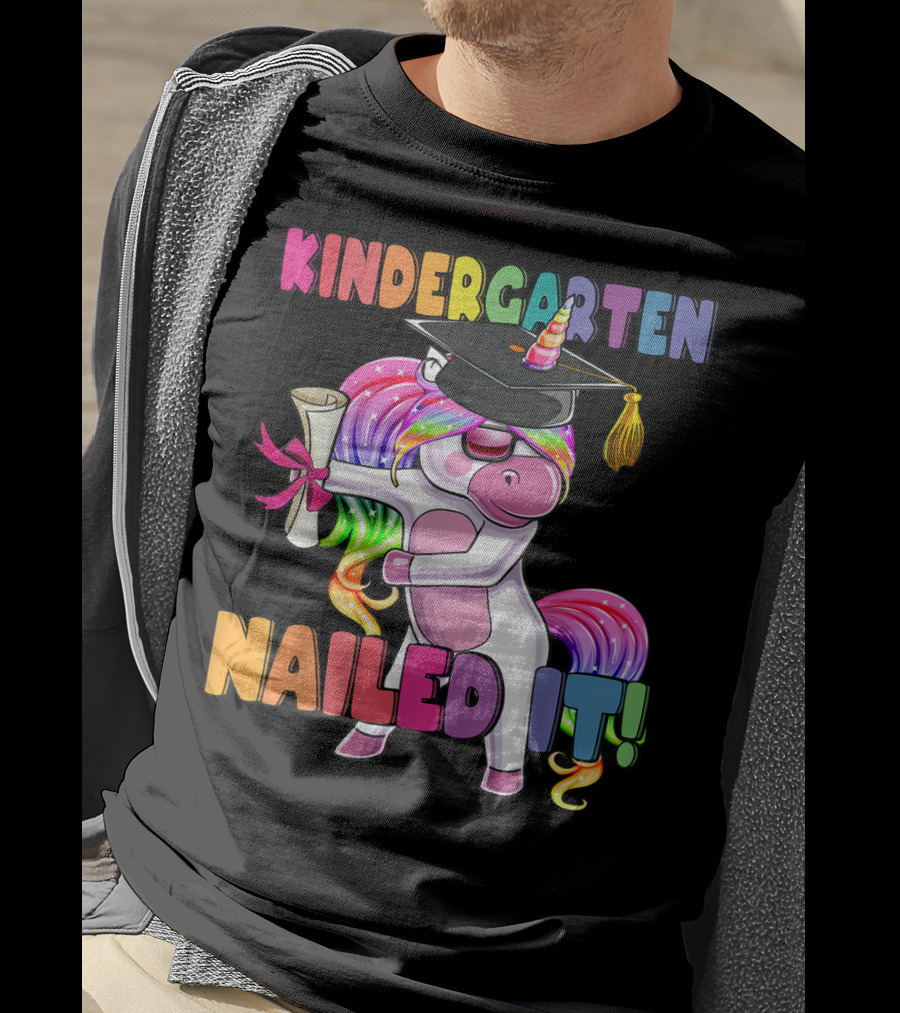Kindergarten Nailed It Flossing Unicorn Graduation T-Shirt