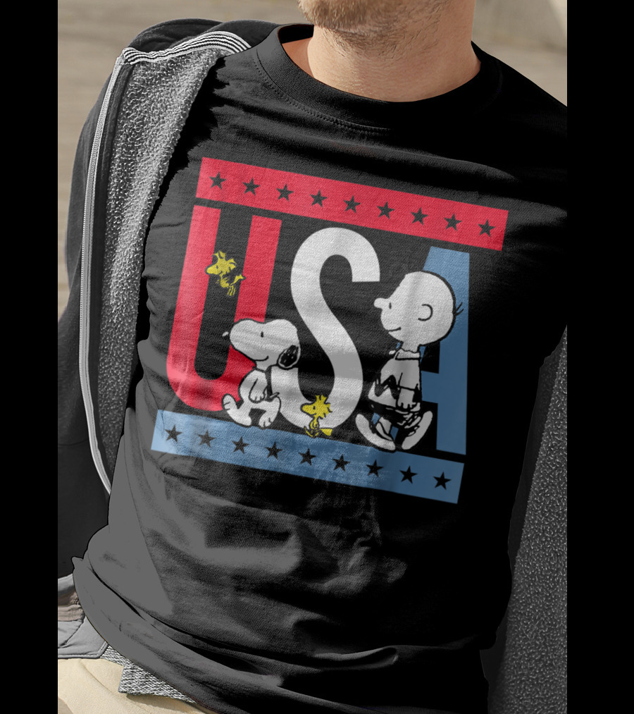 Peanuts Snoopy Woodstock Charlie Brown Red White Blue USA Stars T-Shirt