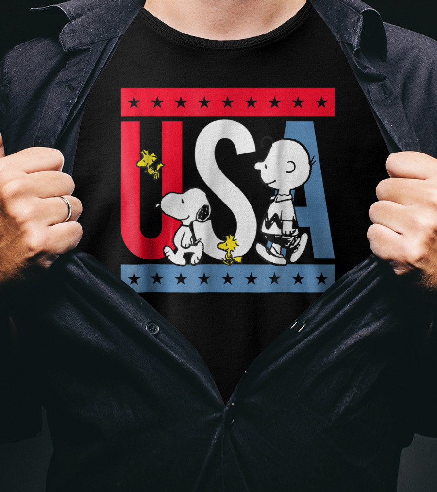 Peanuts Snoopy Woodstock Charlie Brown Red White Blue USA Stars T-Shirt