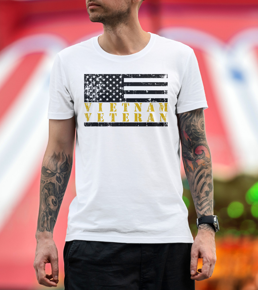 Vietnam Veteran Distressed Flag American T-Shirt