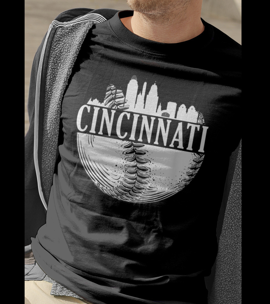 Cincinnati Skyline Baseball Vintage Downtown Ohio T-Shirt