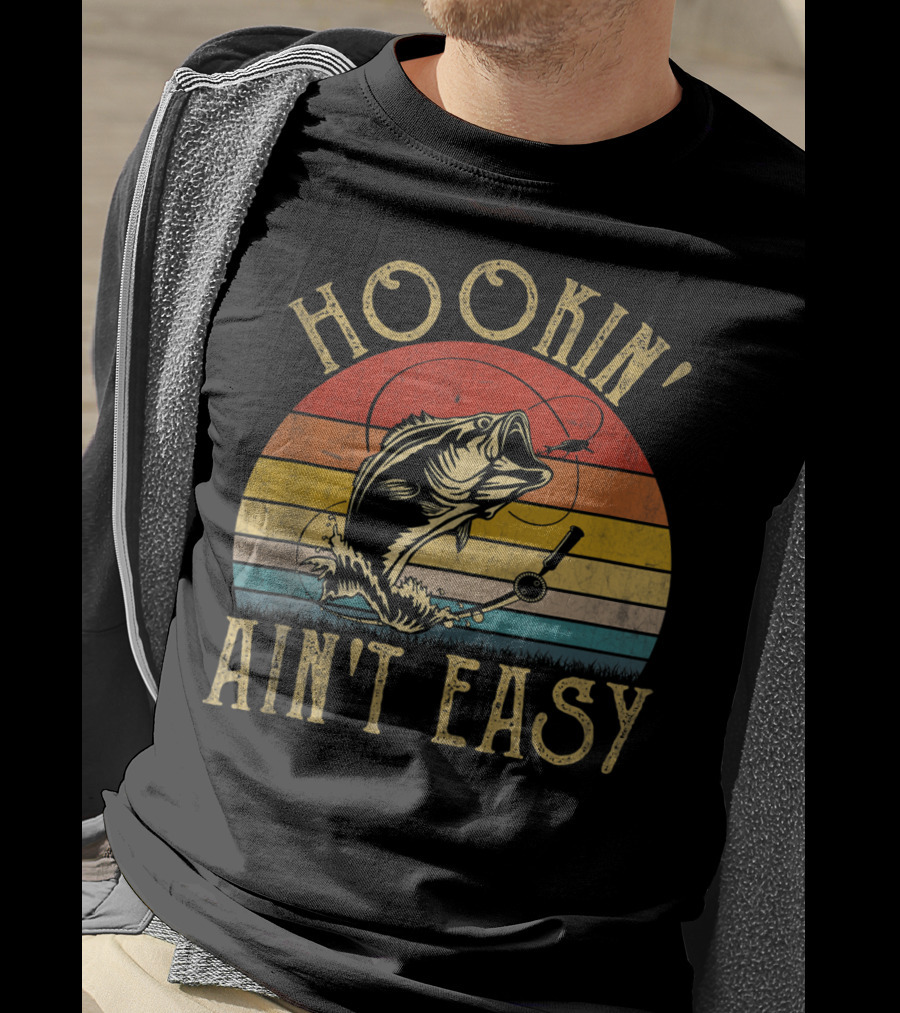Hookin' Ain't Easy Funny Fishing Lover Retro Sunset Bass T-Shirt