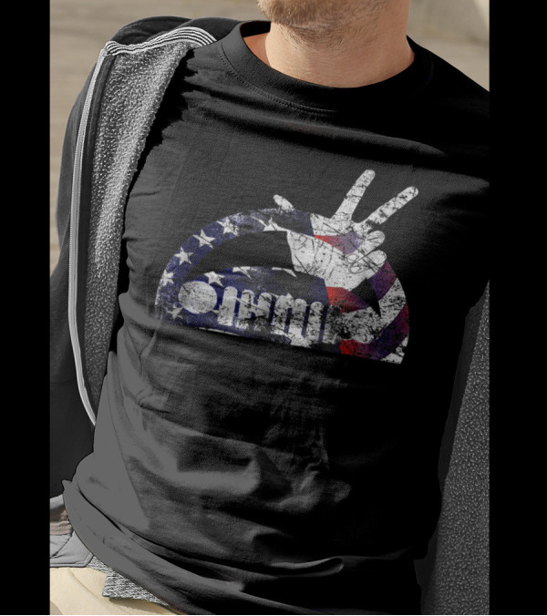 Jeep Wave American Flag Distressed Iconic T-Shirt