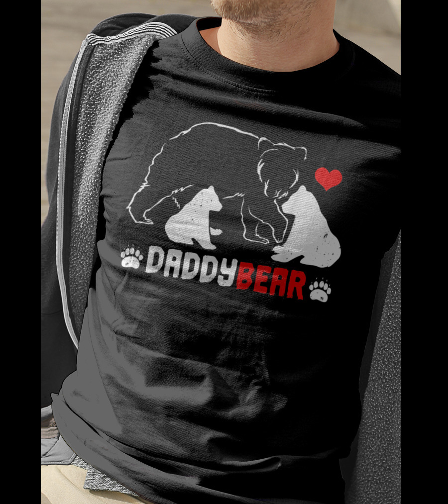DADDY BEAR Two Cubs Heart Paw Prints T-Shirt