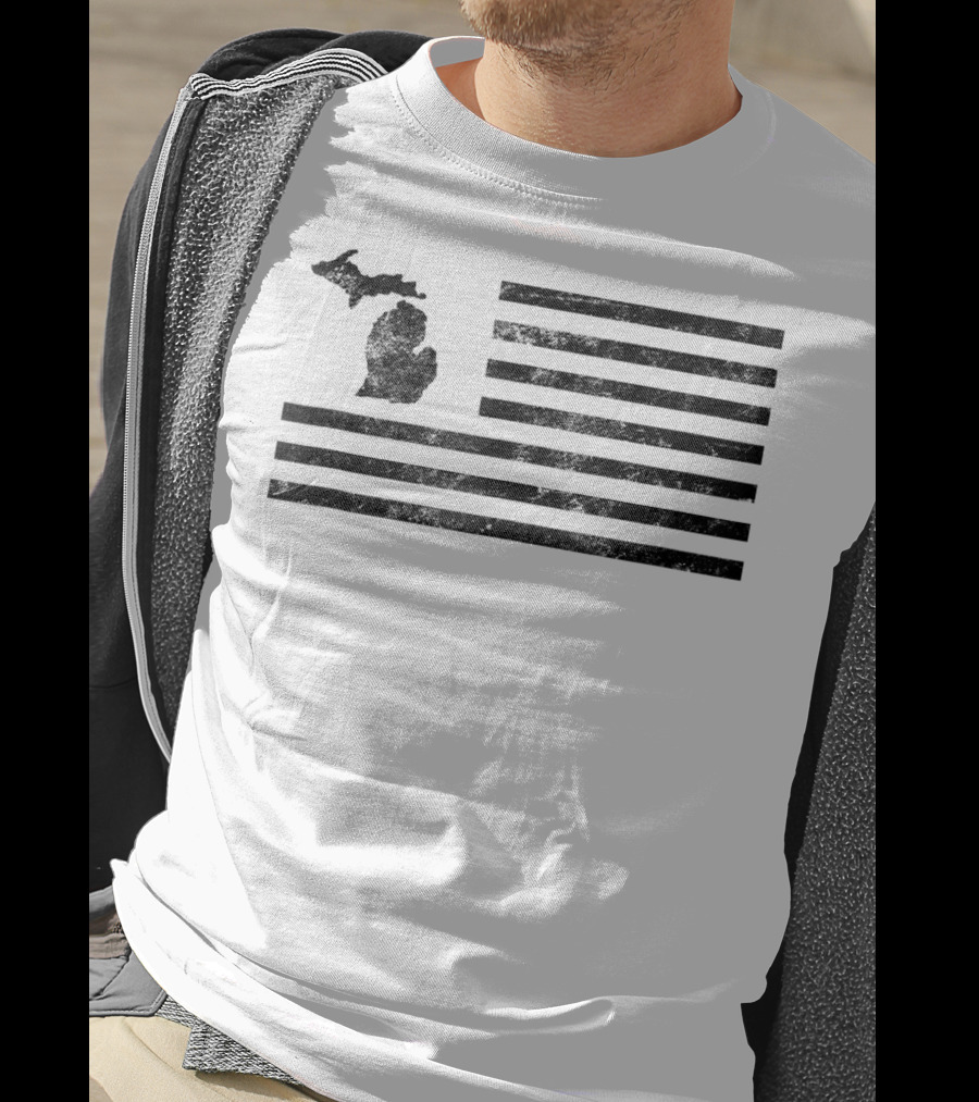 Mens Michigan State Distressed American Flag T-Shirt